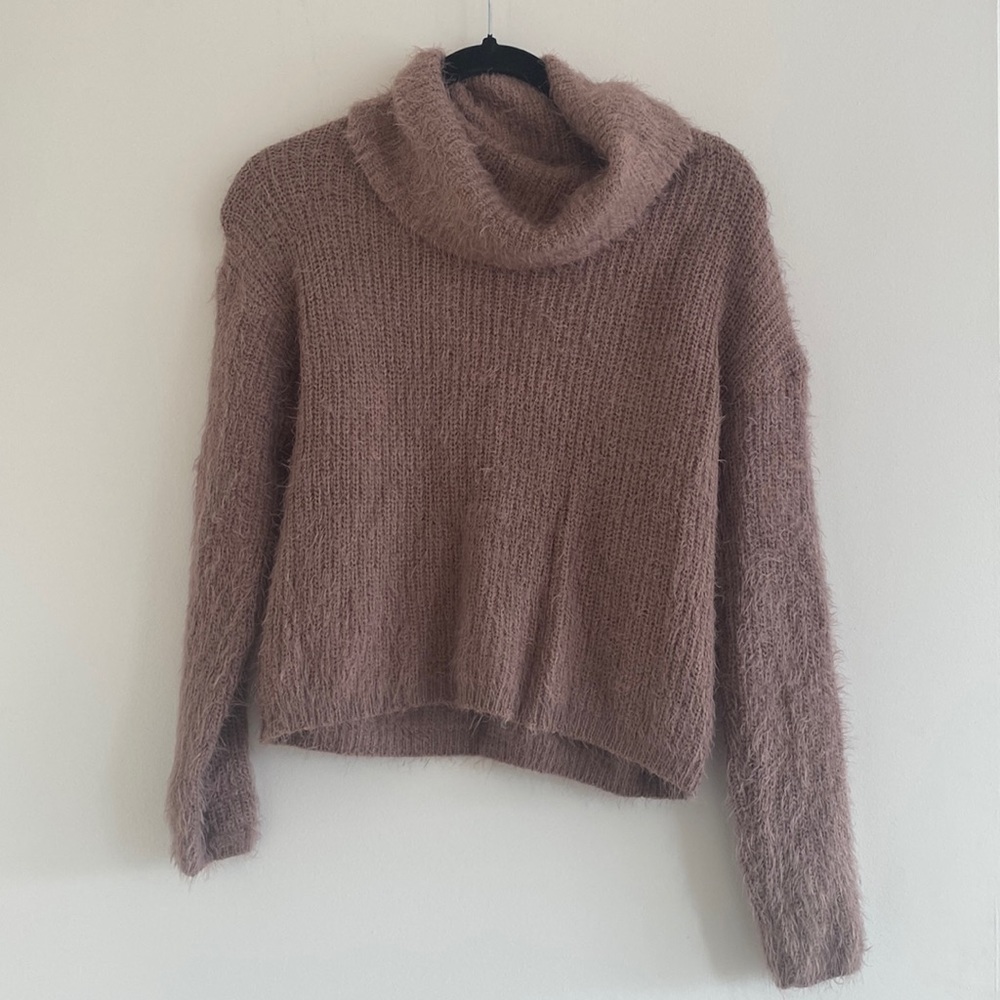 Mauve fuzzy sweater